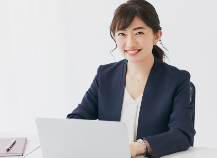 woman on laptop